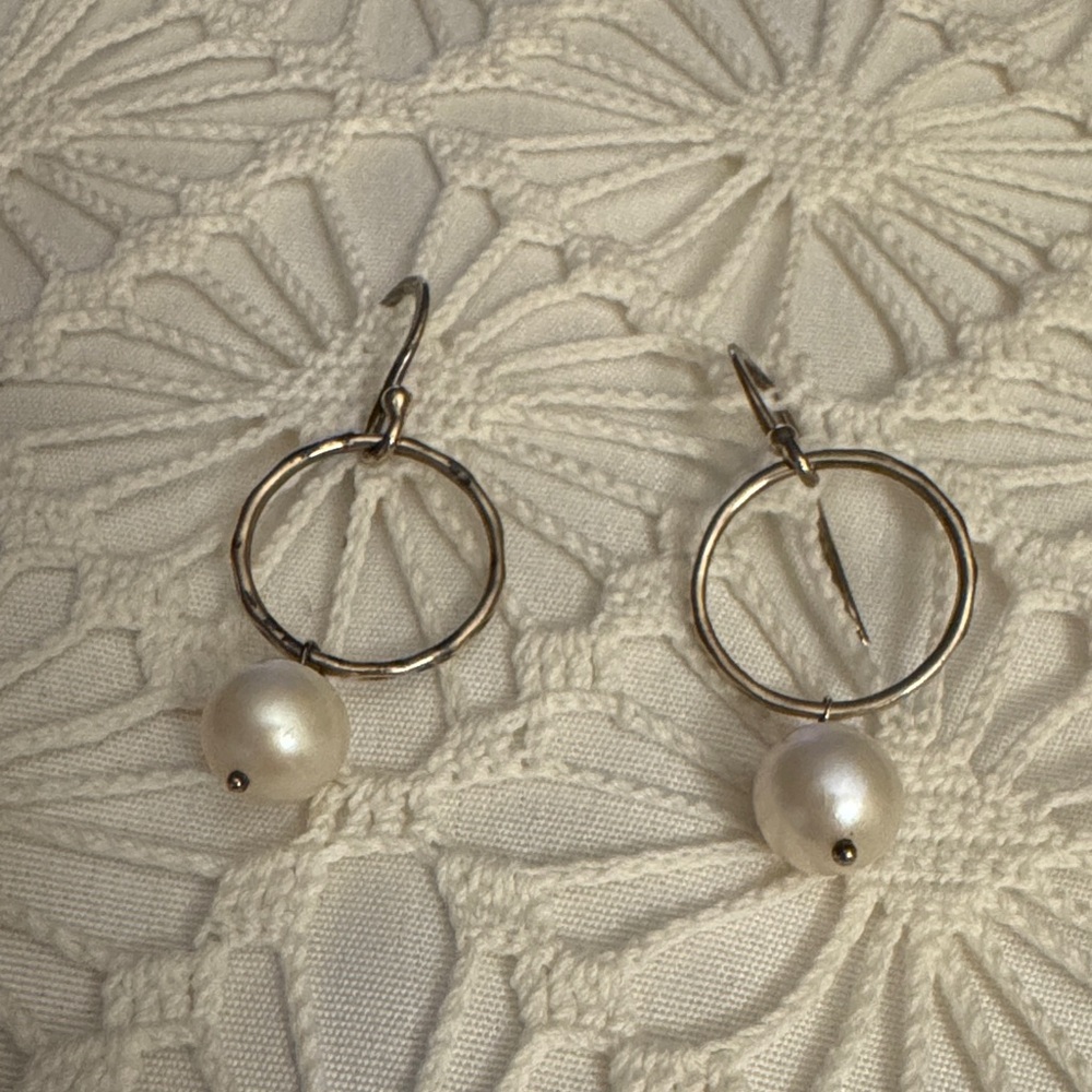 Elegant Silver Pearl Drop Earrings